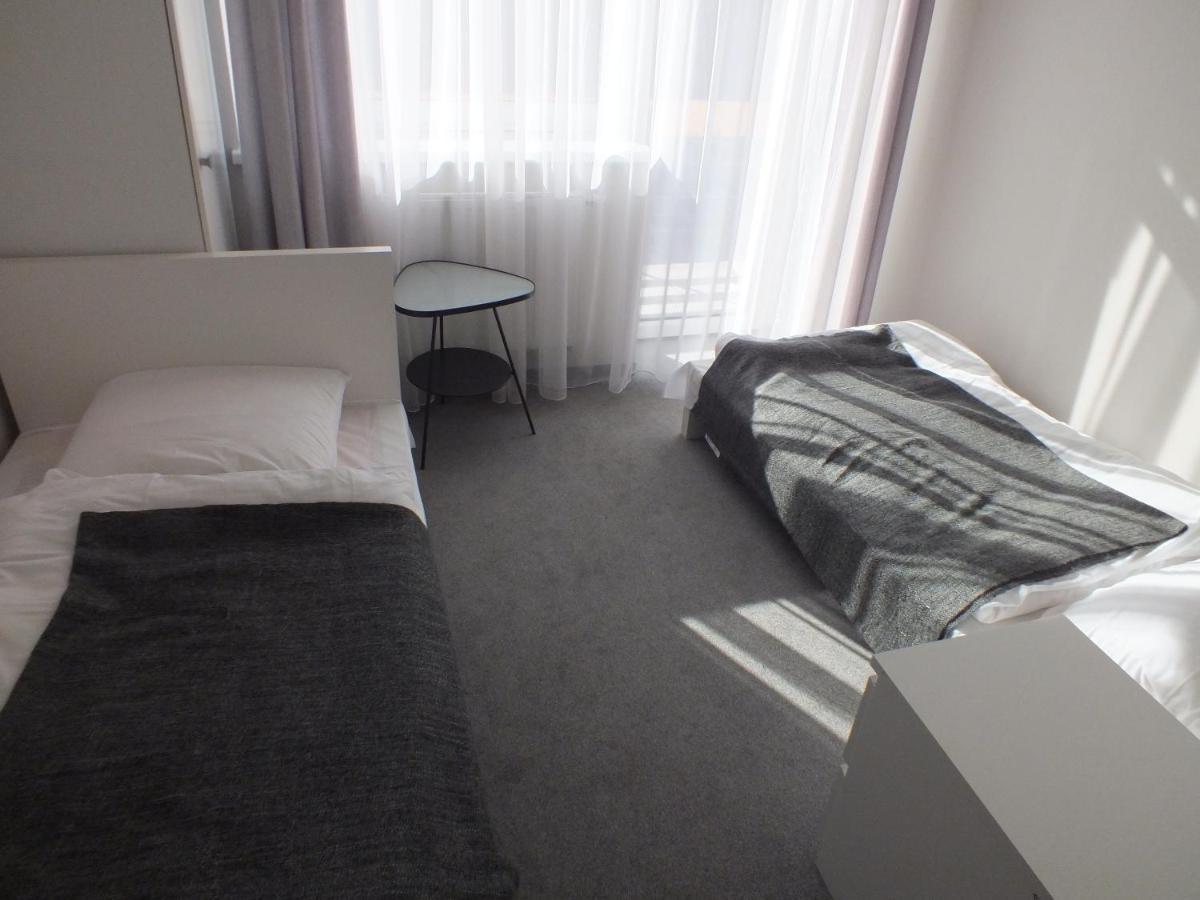 Albergue Pawilon Sportowo Turystyczny Kalwarianka Kalwaria Zebrzydowska Habitación foto