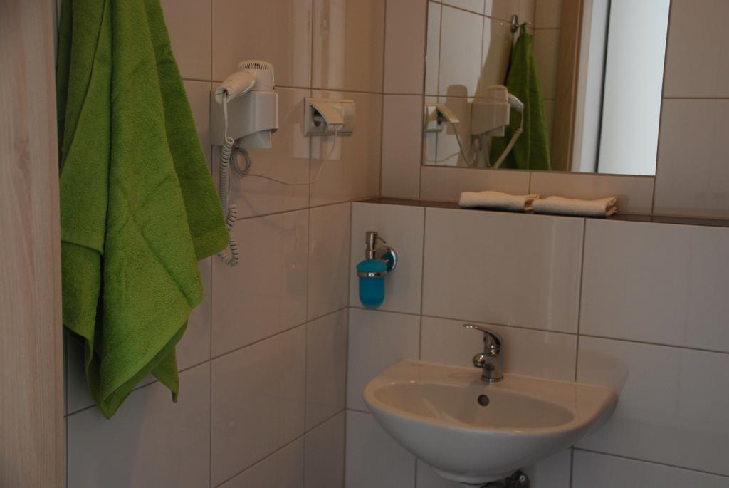 Albergue Pawilon Sportowo Turystyczny Kalwarianka Kalwaria Zebrzydowska Exterior foto